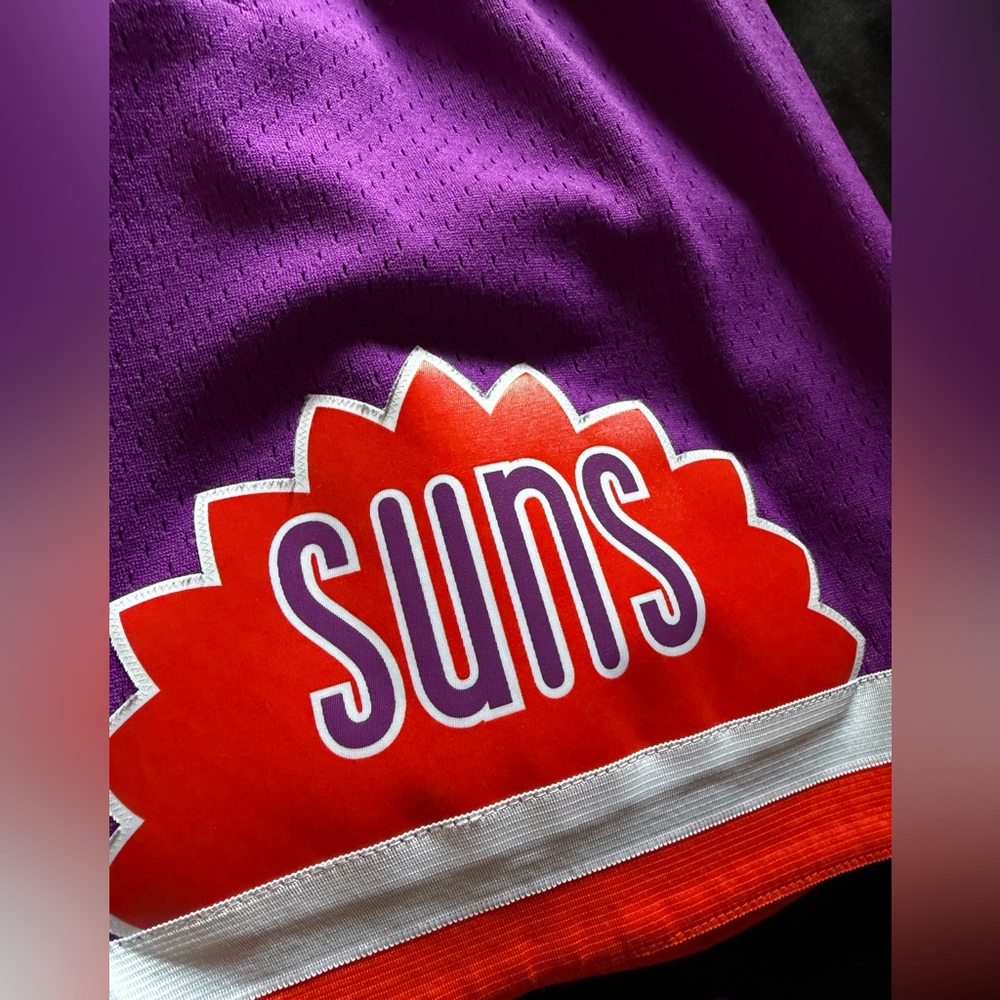🏀 Phoenix Suns Hardwood Classics NBA Shorts - Size Small - Picture 7 of 7